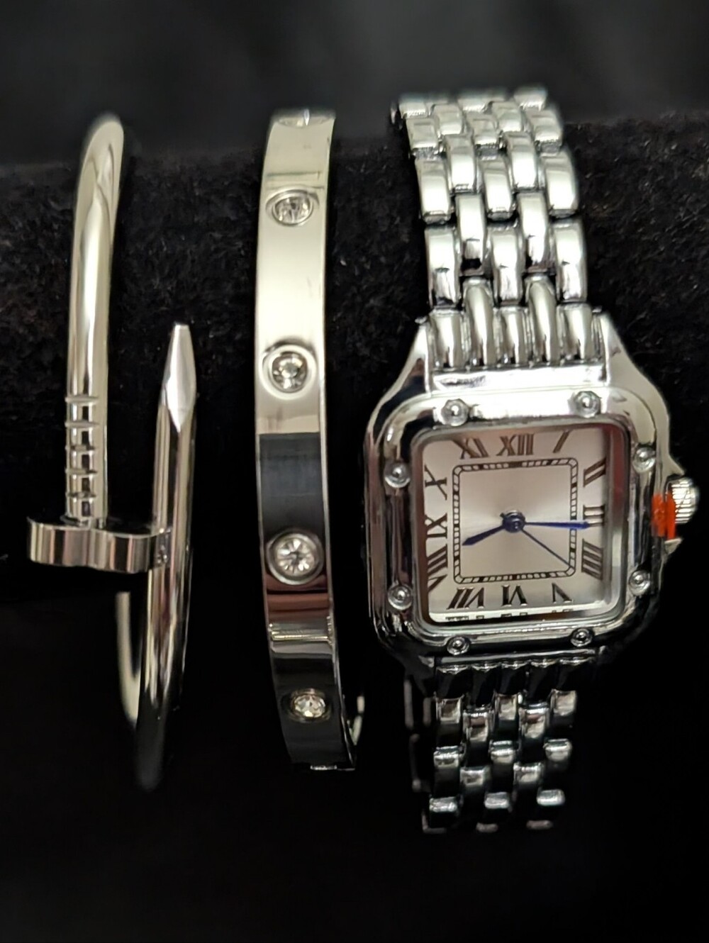 #73. “The Devil Wears Prada" Amari's Bracelets In Silver Tone